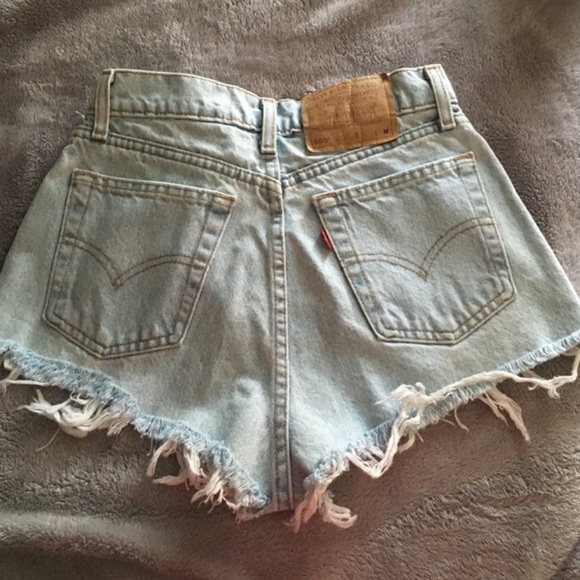 Ripped Levi’s Shorts - Picture 4 of 6
